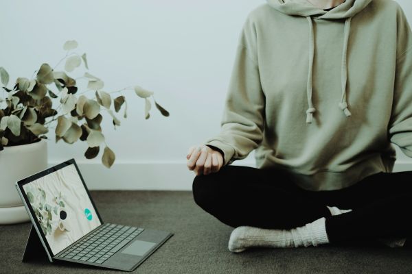 Why I Feel Dumb at Work-5 Basic Reasons Also With Their Solutions 2 Meditation